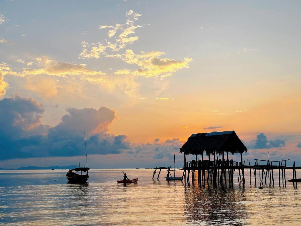 Phu Quoc Camping Bed & Breakfast ภายนอก รูปภาพ