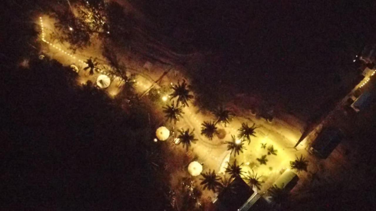 Phu Quoc Camping Bed & Breakfast ภายนอก รูปภาพ