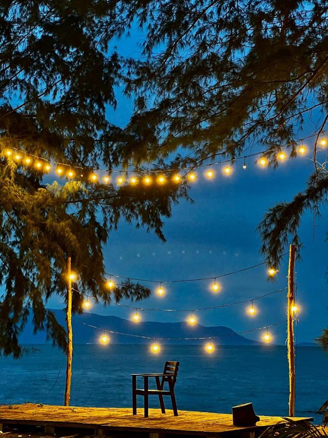 Phu Quoc Camping Bed & Breakfast ภายนอก รูปภาพ